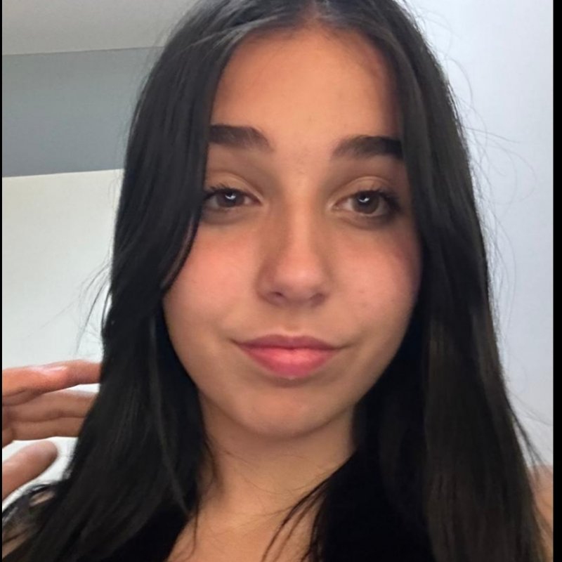 ADRIANA CASANOVA YEPES