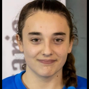 UXUE AGINALDE DE LA CRUZ