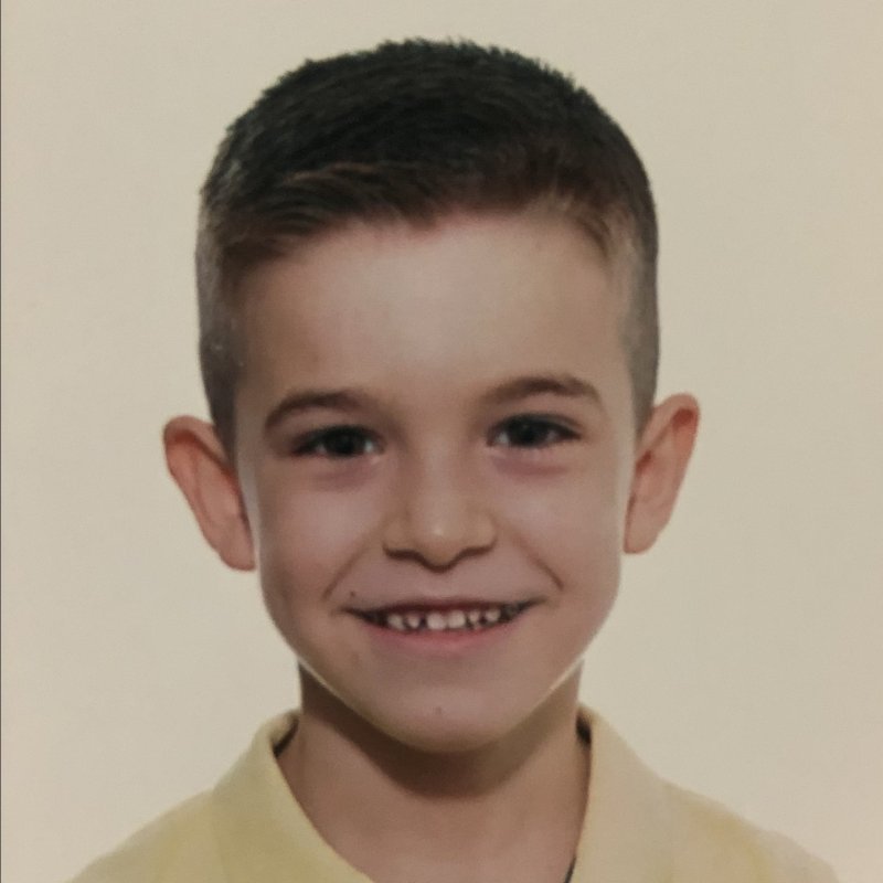 ALEX  GONZALO GONZALEZ 