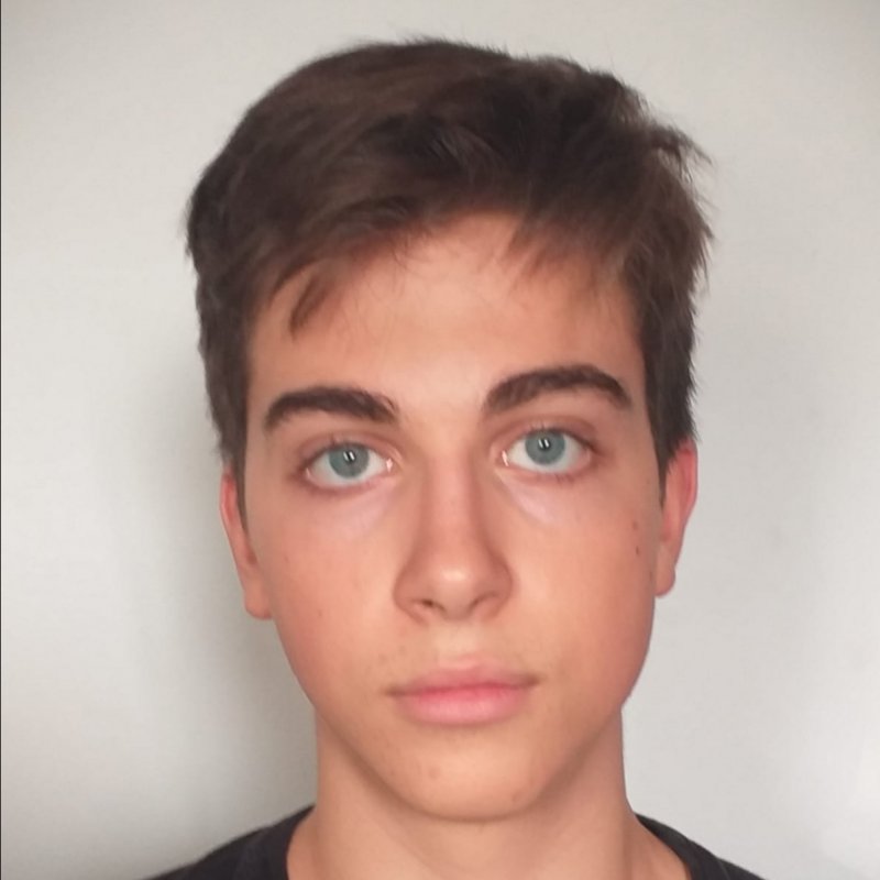 ADRIAN IGLESIAS FERNANDEZ