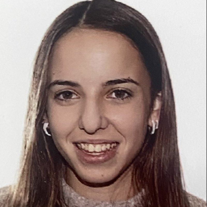 LUCIA MANSILLA HERNANDEZ