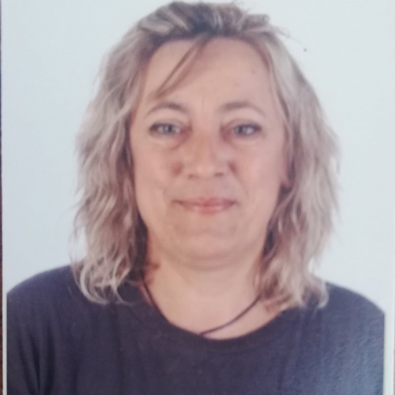 RAQUEL  BELEN CASANOVA