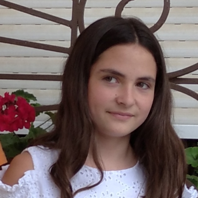 LAURA ARENAL PORTILLA