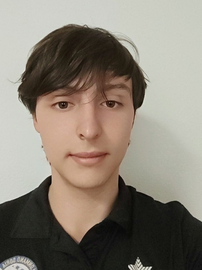 ADRIAN MANZANARES ROMERA