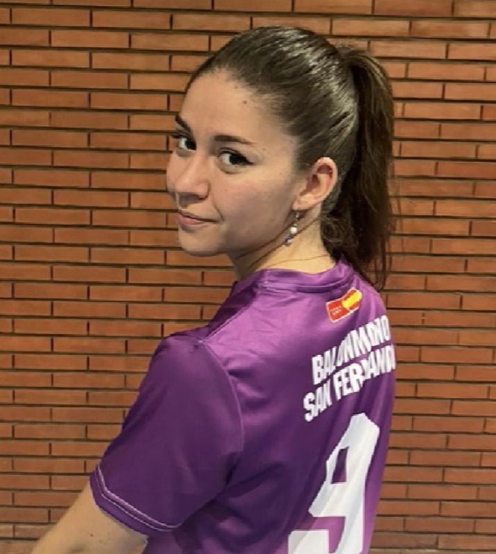 LAURA FERNANDEZ ECHENIQUE