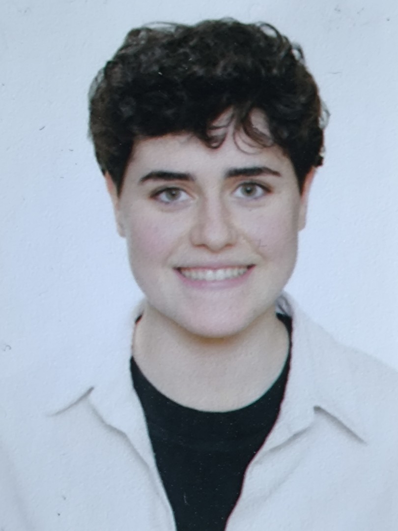 LAURA GENZOR BURRIEL