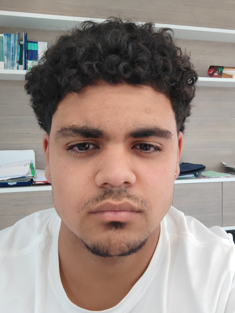 ROBERTO FOLLA BRETON