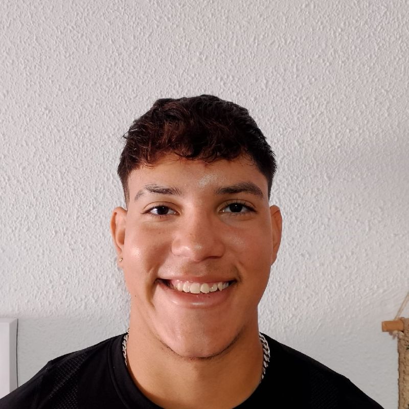 MANFREDY RIASCOS CASTILLO