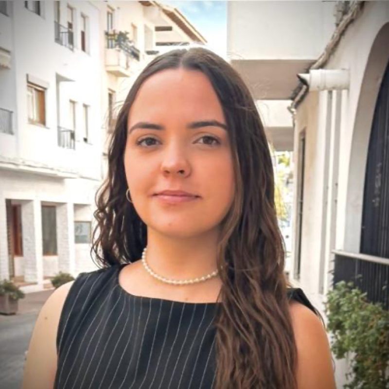 ALBA ESCOBAR REDONDO