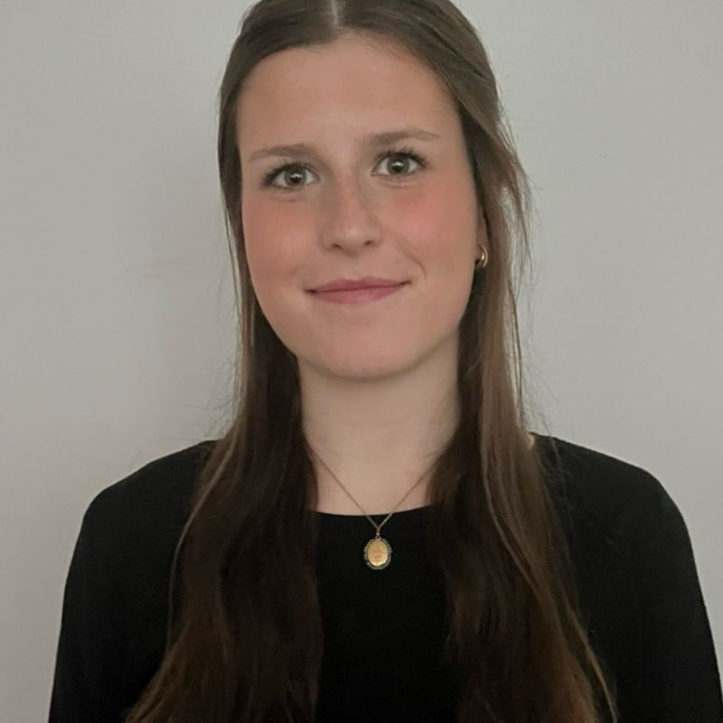 INES DE JUAN-RONCERO GIL