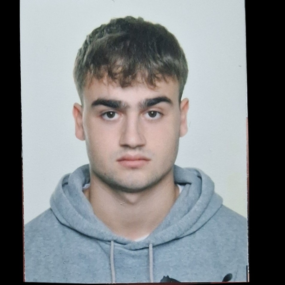 ADRIAN ALCARAZ CASAR