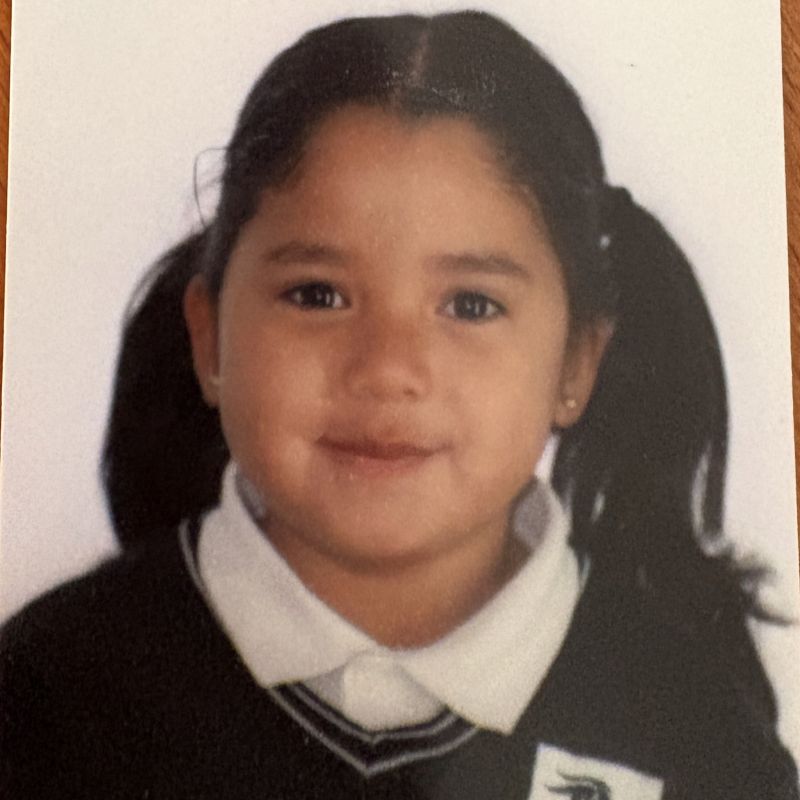 VALENTINA ANZULES HOLGUIN