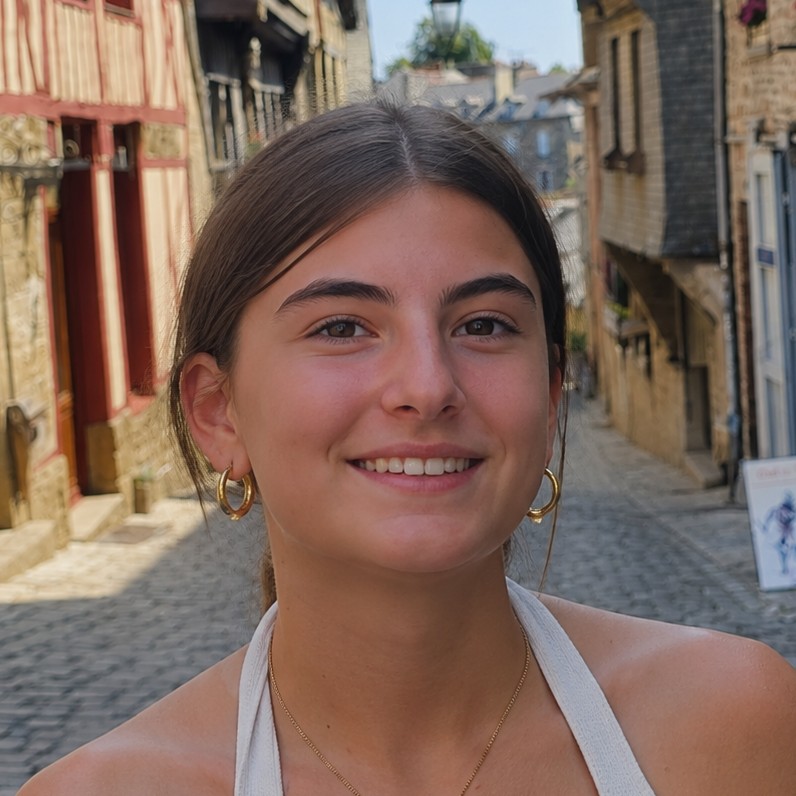 LAIA CASTELLS CORCHETE