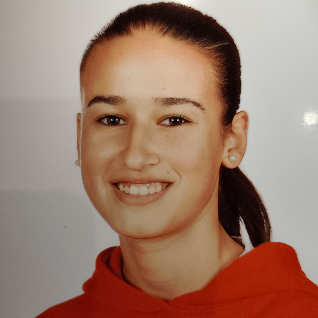 LAURA FERNANDEZ RODRIGUEZ