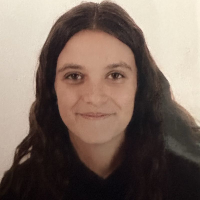 PAULA MOREIRA FERNANDEZ